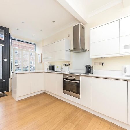 Victorian Charm: Spacious 3-Bed Near London Attractions Villa Exterior photo